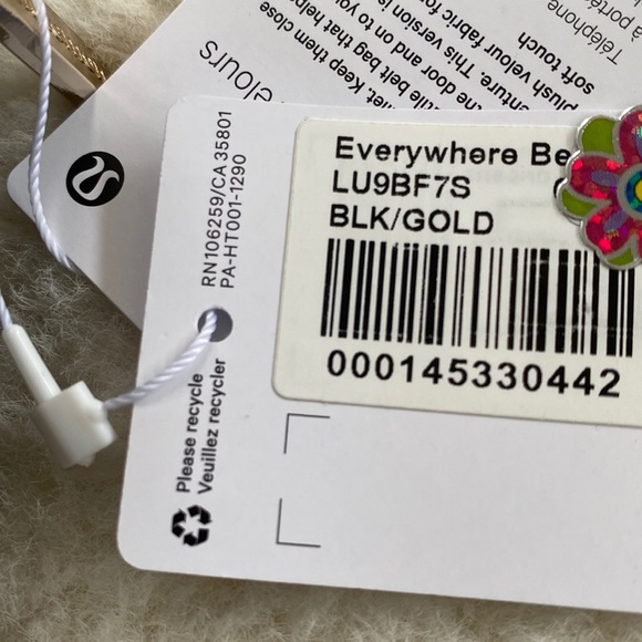 ❤️ Lululemon Velour Everywhere Belt Bag Black Gold NWT - Picture 3 of 7